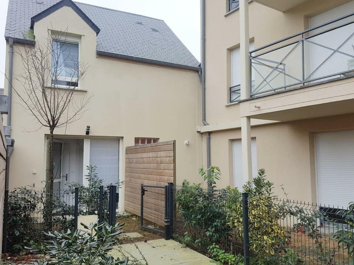 maison de ville idéalement située à honfleur avec parking Esterno foto