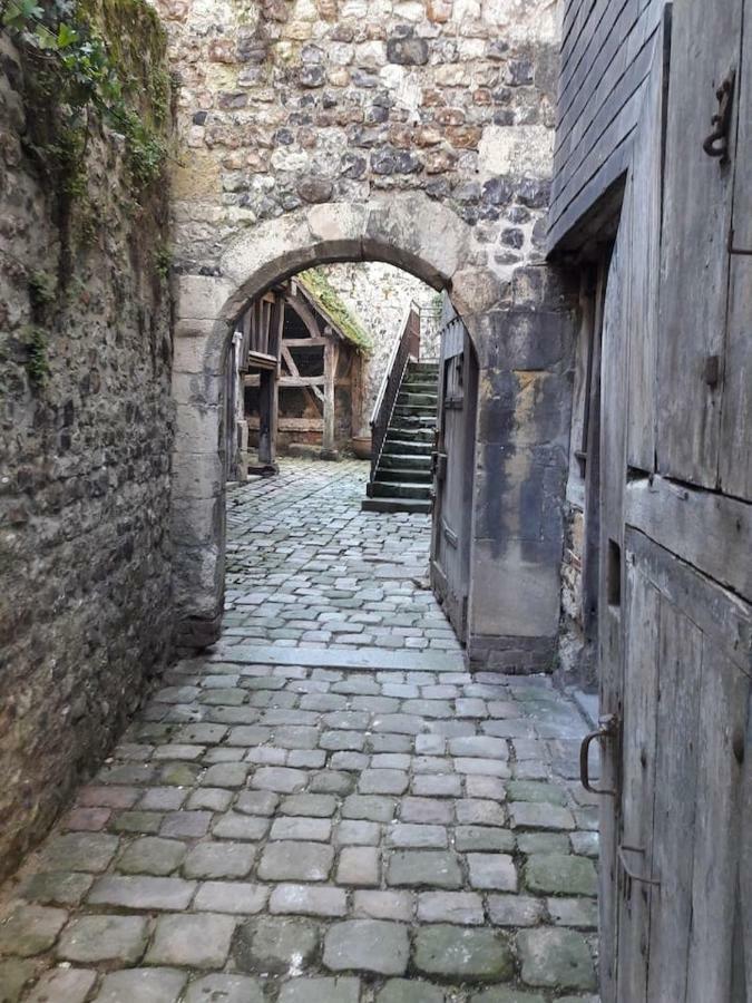 maison de ville idéalement située à honfleur avec parking Esterno foto